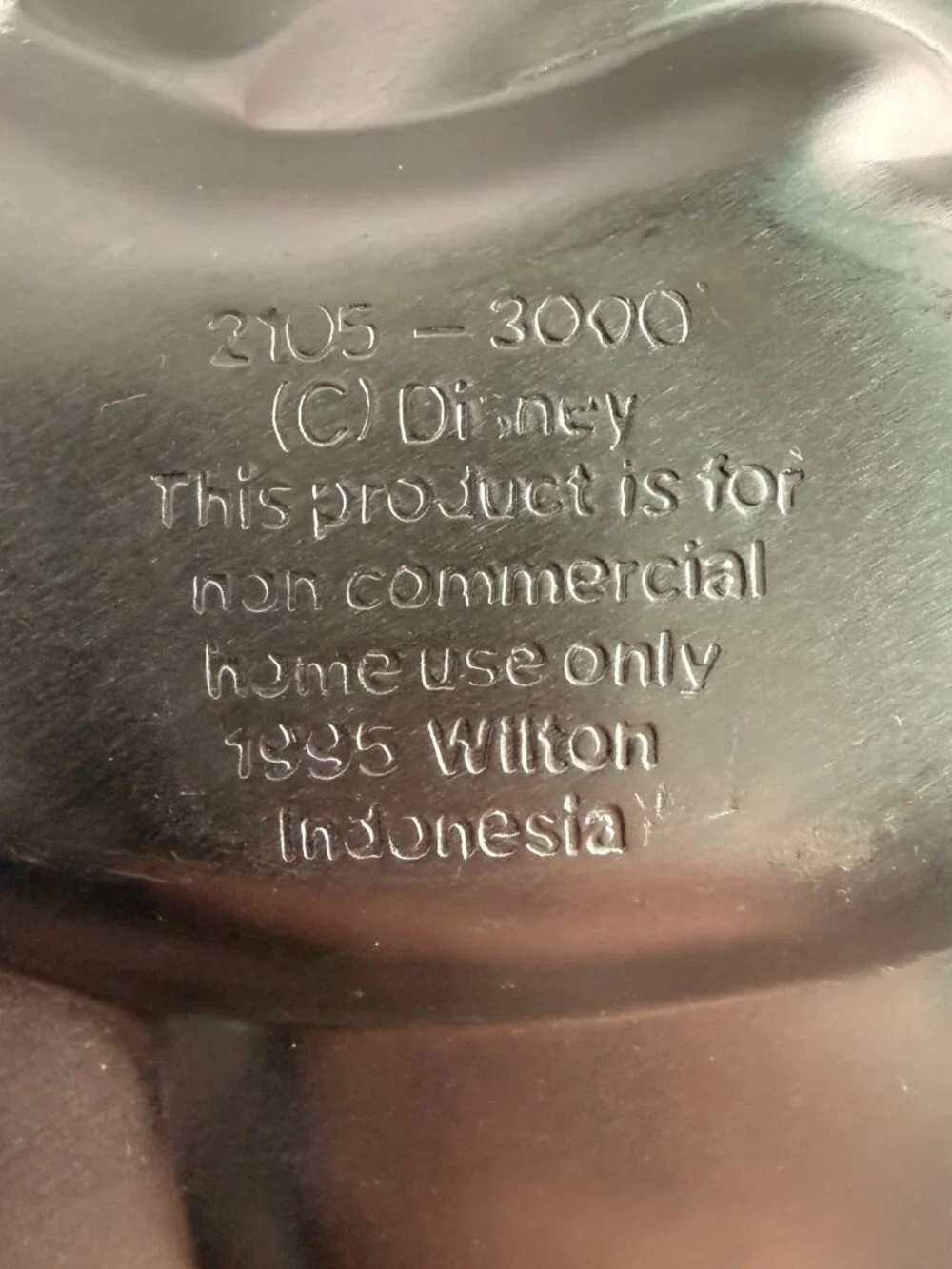 Wilton Winnie the Pooh Cake Pan 1995 Disney Aluminum Baking Mold 2105-3000
